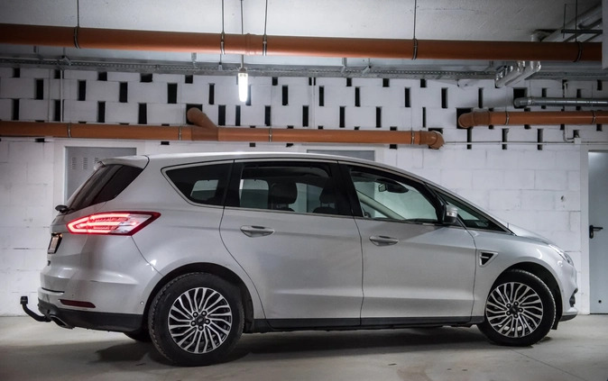 Ford S-Max cena 80000 przebieg: 140000, rok produkcji 2018 z Gdańsk małe 191